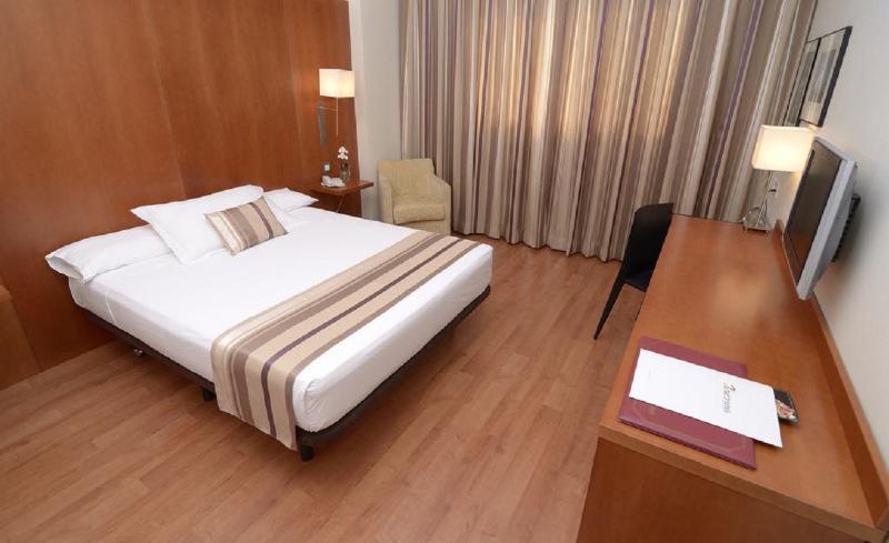 Xon's Valencia 4*